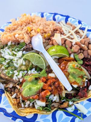 El Paisa by Los Alegres Taco Truck by null