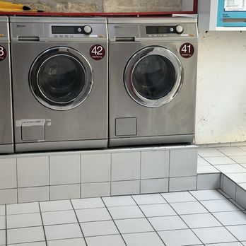 Julice Laverie - Washers - Laundry Services Near Me - Paris, 75