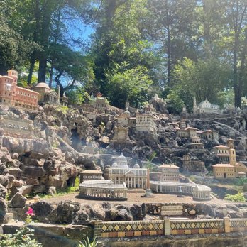 Ave Maria Grotto - Churches Near Me - Cullman, Alabama