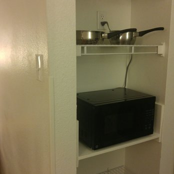 Studio 6 - Includes pots and pans - Hotels Near Me - Houston, Texas