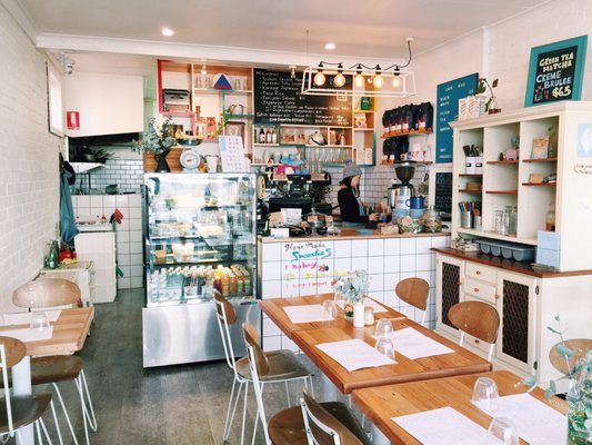 KUU Café + Japanese kitchen. by null
