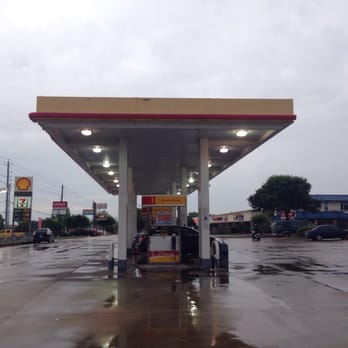 7-Eleven - a gas station on a rainy day - Gas Stations Near Me - Austin, Texas 7-Eleven - a gas station on a rainy day - Gas Stations Near Me - Austin, Texas