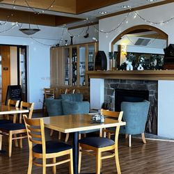 Seaside Restaurant & Bar