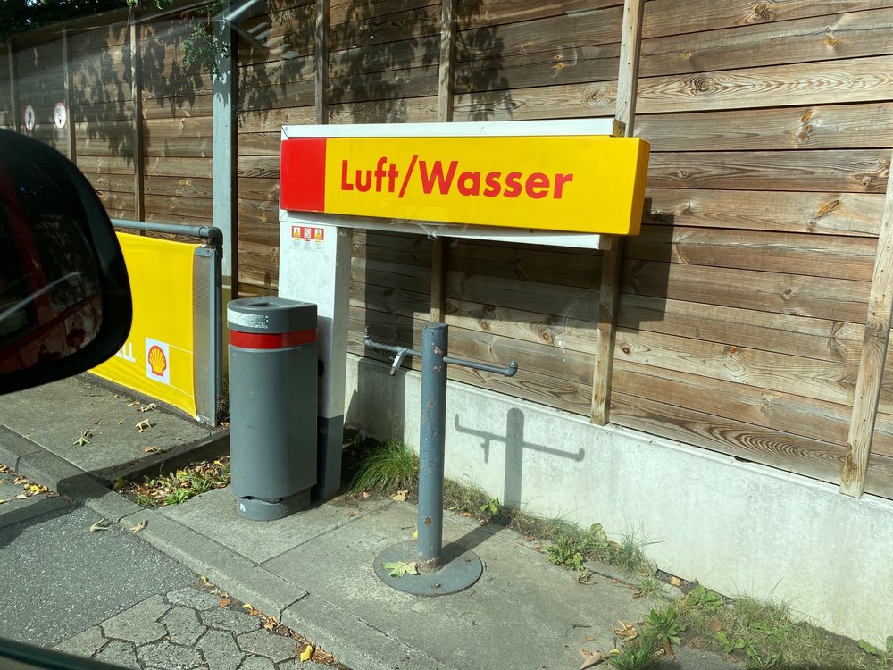 SHELL STATION AXEL SCHLETH Brodersdorfer Weg 29, Laboe, Schleswig