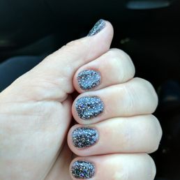 Dip nails