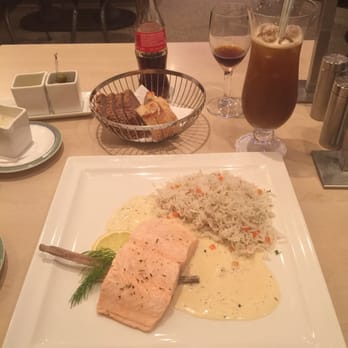 Hotel am Triller - One of the dinners from the hotel restaurant. Also, the Triller Iced Tea cocktail. - Hotels Near Me - Saarbrücken, SL Hotel am Triller - One of the dinners from the hotel restaurant. Also, the Triller Iced Tea cocktail. - Hotels Near Me - Saarbrücken, SL