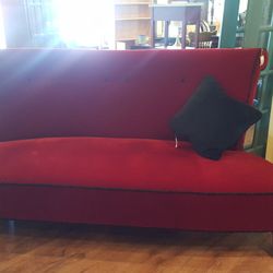 Cool deep burgundy vtg couch!