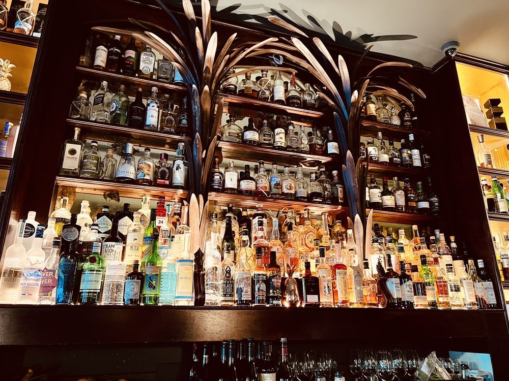 PINEAPPLE ON PARNELL Updated October 2024 10 Photos 207 Parnell