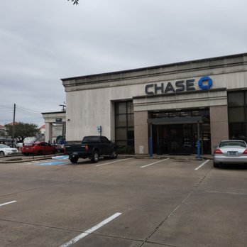 Chase Bank - Exterior building - Banks & Credit Unions Near Me - Houston, Texas