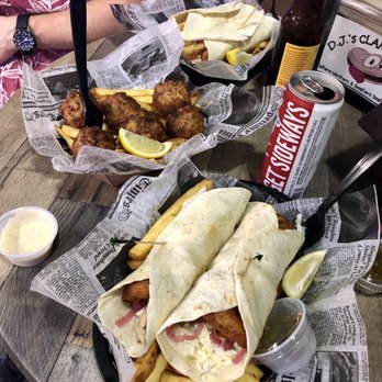 DJ's Clam Shack - Conch Fritters, shrimp tacos, mahi tacos - Seafood Near Me - Key West, Florida DJ's Clam Shack - Conch Fritters, shrimp tacos, mahi tacos - Seafood Near Me - Key West, Florida