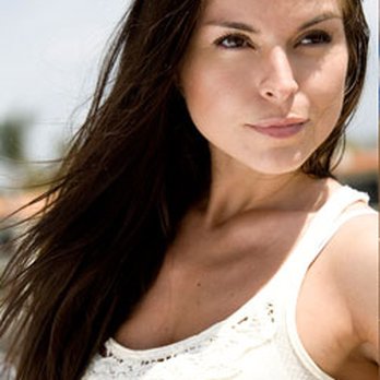 On The Go Media Group - Modeling headshots outdoor lighting - Session Photography Near Me - Newport Beach, California On The Go Media Group - Modeling headshots outdoor lighting - Session Photography Near Me - Newport Beach, California