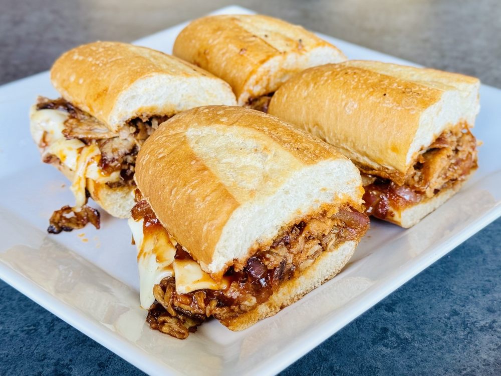 JULIAN’S BAGEL PLACE Updated October 2024 119 Photos & 80 Reviews