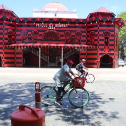 Parque de Bombas - LOCALES EN SUS BICECLETAS