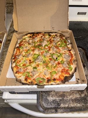 Luna Woodfired Pizza