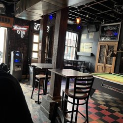 Toulouse Dive Bar