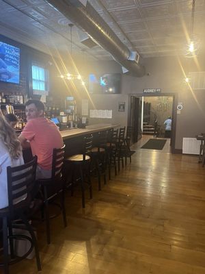 Audrey's Avenue Kitchen & Bar by null