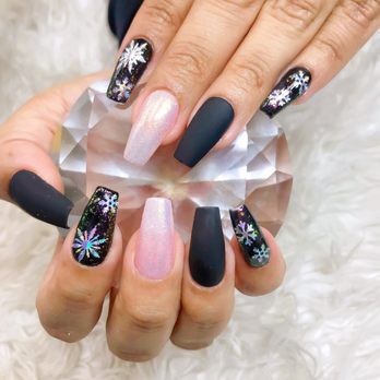 Chic Nails & Lashes - Winter look with black and holographic colors - Nail Salons Near Me - Los Angeles, California