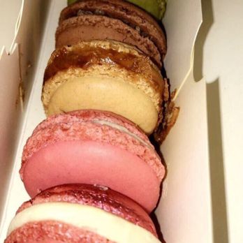 Pierre Hermé - Chocolatiers & Shops Near Me - Paris, 75