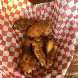 Memphis Blues Barbeque House - Wings with dry rub