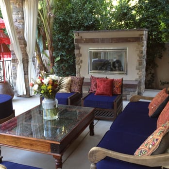 Toni Singman & Associates - Outdoor Fireplace, Sherman Oaks - Interior Design Near Me - Los Angeles, California Toni Singman & Associates - Outdoor Fireplace, Sherman Oaks - Interior Design Near Me - Los Angeles, California