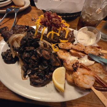 Texas Roadhouse - Riley, shrimp...2 sides... - Barbeque Near Me - Fairfield, California