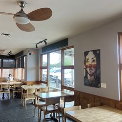 Cafe Fina - Inside deco