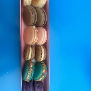 Omg Squee - Macarons - Desserts Near Me - Austin, Texas