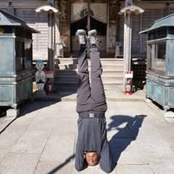 Mind Your Body Centers - Headstand