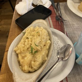 Bistro Eloise - French Restaurant - French Near Me - Elmhurst, New York Bistro Eloise - French Restaurant - French Near Me - Elmhurst, New York