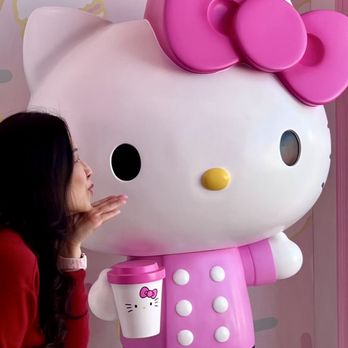 Hello Kitty Cafe - Cafes Near Me - Irvine, California
