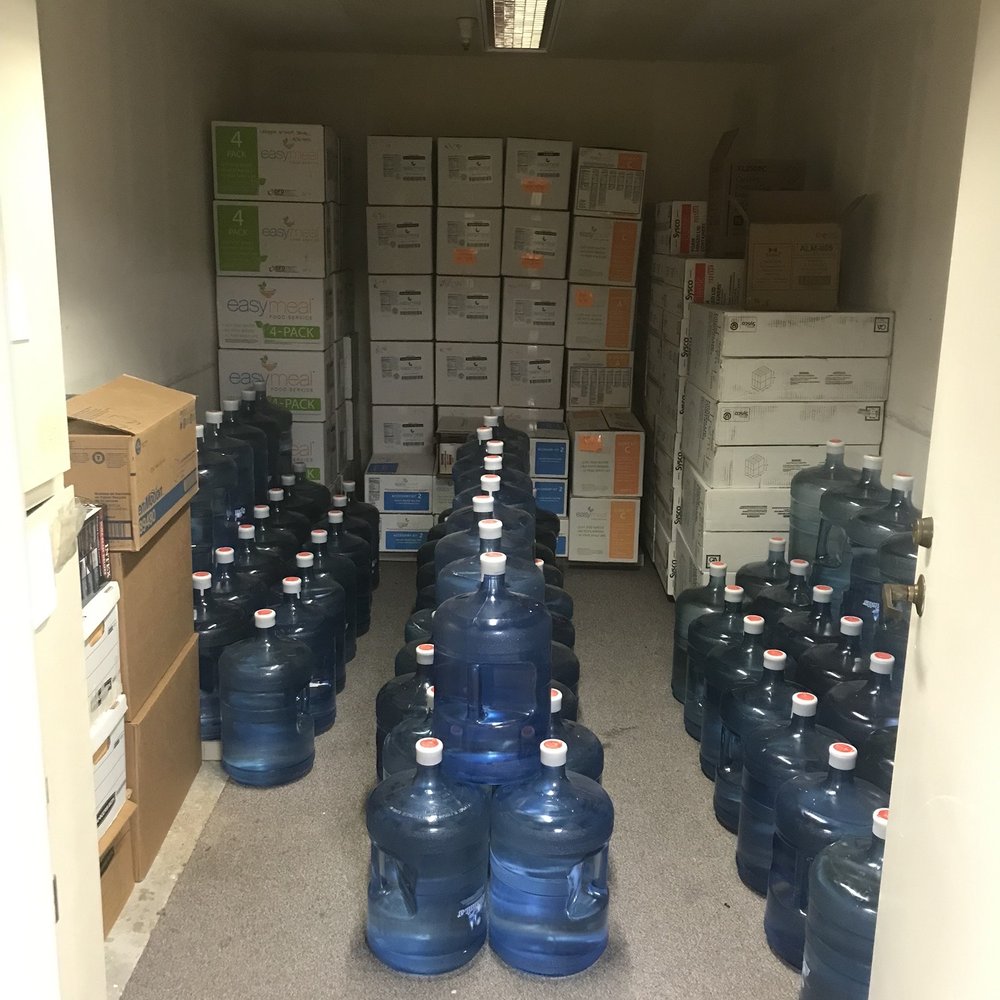 Emergency Storage with 5-gallon water jugs Emergency Storage with 5-gallon water jugs