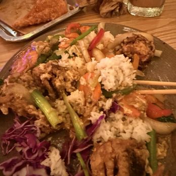 Ezankaya - Soft Shell Crab Phad Pong Karee - Thai Near Me - Chicago, Illinois