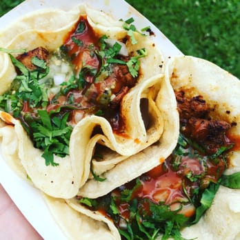 Taco The Town - Tacos Al Pastor con Salsa Roja - Food Trucks Near Me - Brunswick, Maine