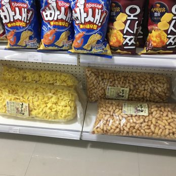 Bing-geule Minimart - Large packages of snacks. - International Grocery Near Me - San Fernando, PAM
