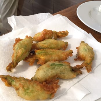 Cook With Us In Rome - Fried flora de zucchini - Food Tours Near Me - Rome, RM Cook With Us In Rome - Fried flora de zucchini - Food Tours Near Me - Rome, RM
