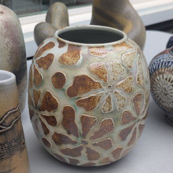 Rat City Studios - Pot by Steph Cao fired at Rat City Studios - Art Classes Near Me - Seattle, Washington