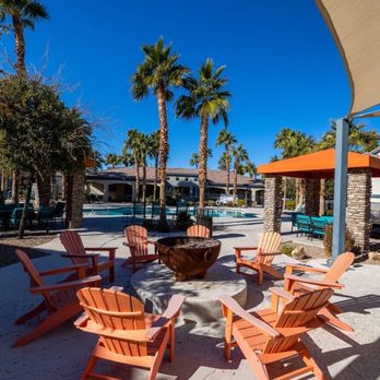 Tesoro Ranch - Pool area - Apartments Near Me - Henderson, Nevada