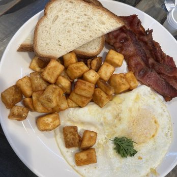 Toast! All Day - Toast! Classic Breakfast - Breakfast & Brunch Near Me - Savannah, Georgia