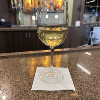 Cat Cora's Kitchen - Glass of Chardonnay - New American Near Me - San Francisco, California
