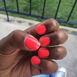 Queen Nails