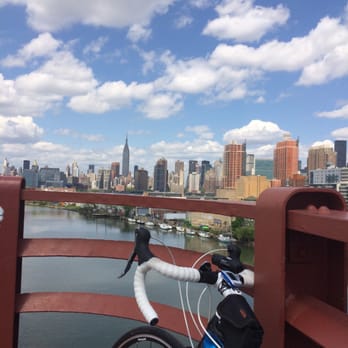 Pulaski Bridge - Pedestrian stopping spot, my bike - Local Flavor Near Me Pulaski Bridge - Pedestrian stopping spot, my bike - Local Flavor Near Me