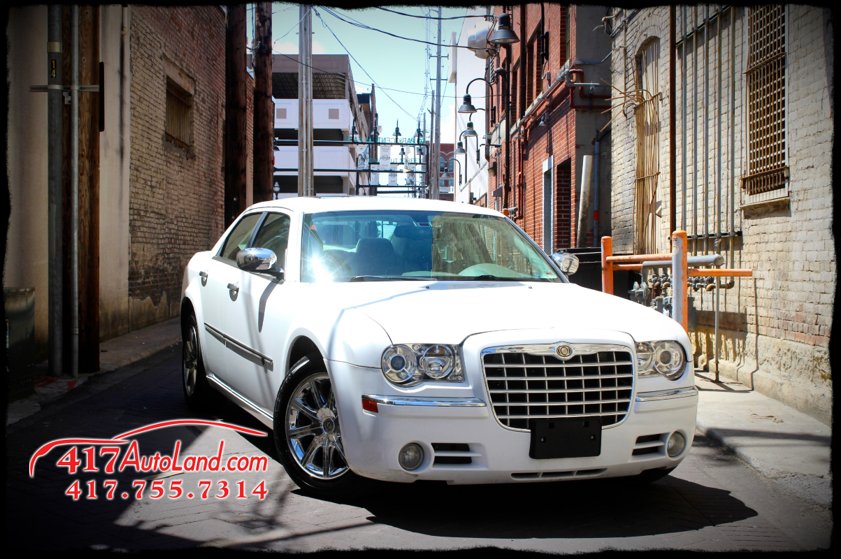 417AUTOLAND Updated September 2024 212 W Kearney St, Springfield