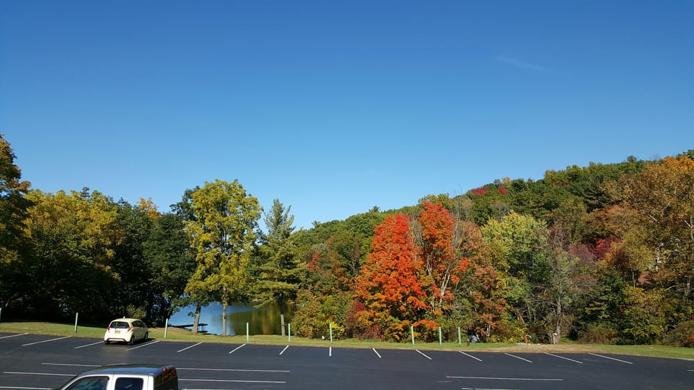 LAKEVIEW ON CRYSTAL LAKE Updated October 2024 11 Photos & 68