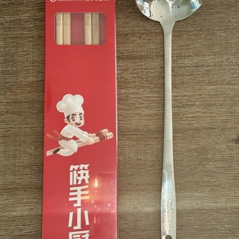 H Mart - Westminster - Includes 2 sets of chopsticks and a soup ladle - Grocery Near Me - Westminster, California