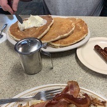 Jeri's Jumbos Cafe - Diners Near Me - Pocatello, Idaho