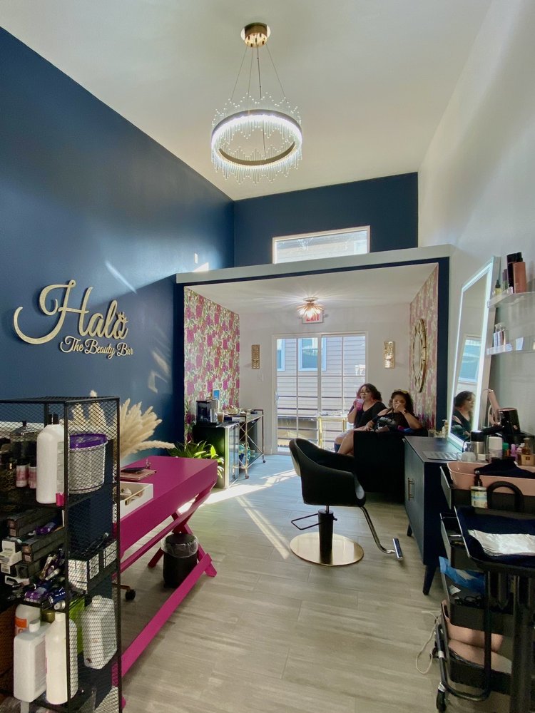 Halo The Beauty Bar Logo