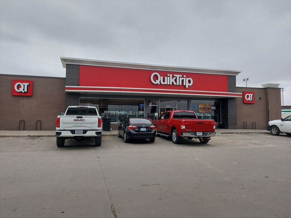 QUIKTRIP Updated August 2024 38 Photos & 61 Reviews 6008 S 49th W