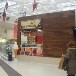 Icecream and Smoothie Bar