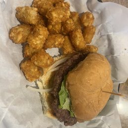 1/2 lb burger and tots- great 1/2 lb burger and tots- great
