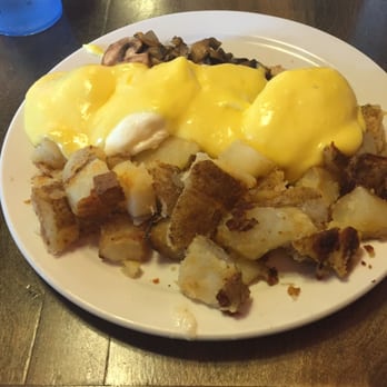The Diner - Mushroom egg Benedict - Diners Near Me - Boynton Beach, Florida